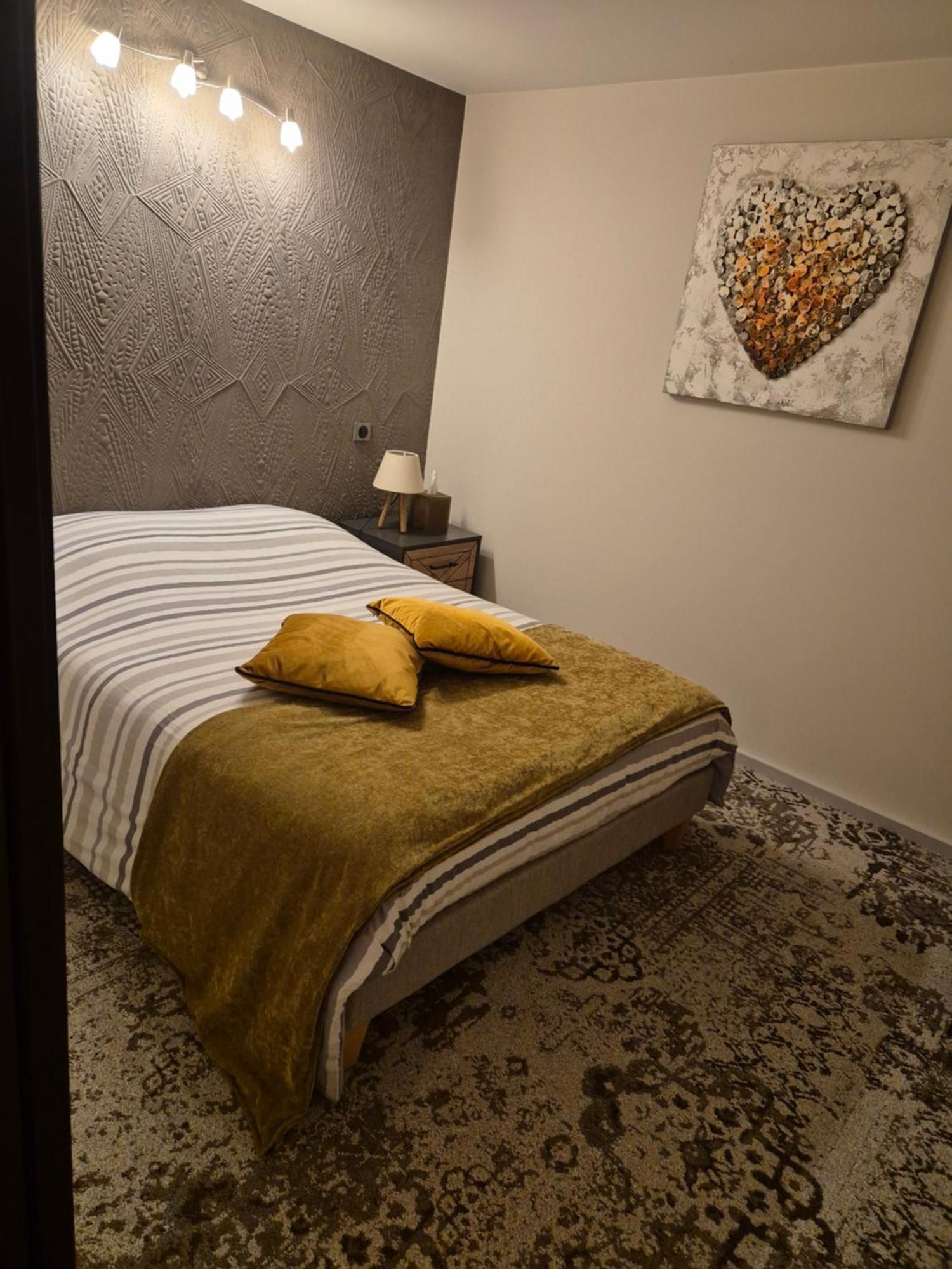 La Combe Apartment *